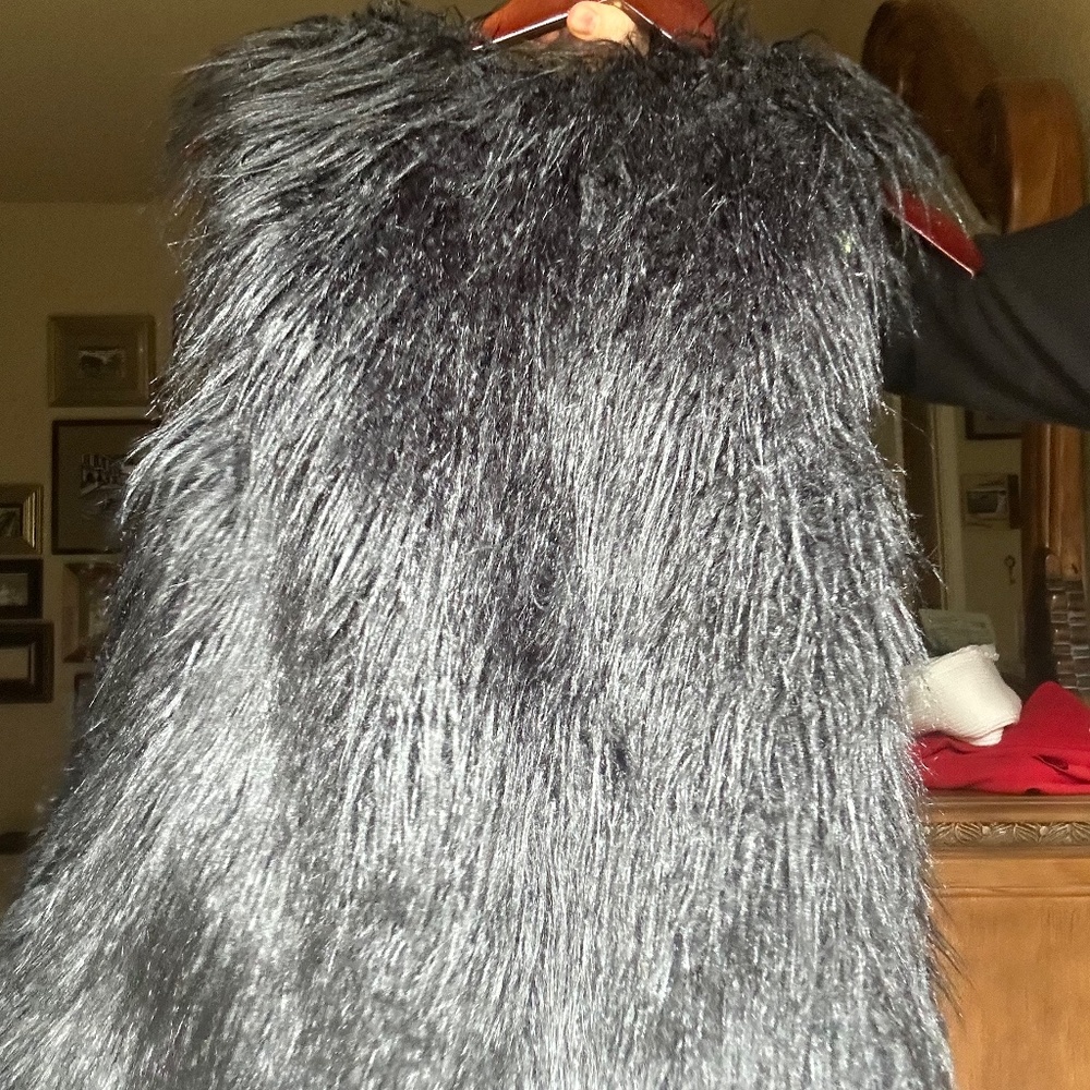 Fur jacket - Picture 3 of 5